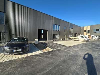 Location Locaux d'activités - Entrepôts à Vern-sur-Seiche