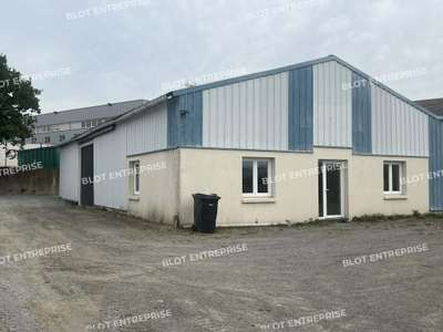 A louer local d'activités 255m² à Vern-sur-Seiche