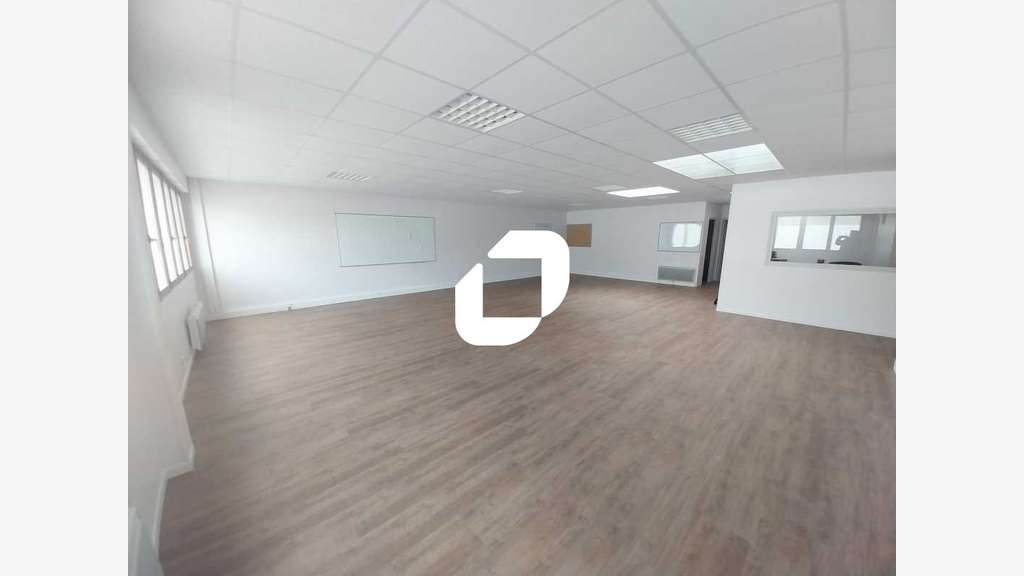 A louer Local d'activité 280m² Vernouillet