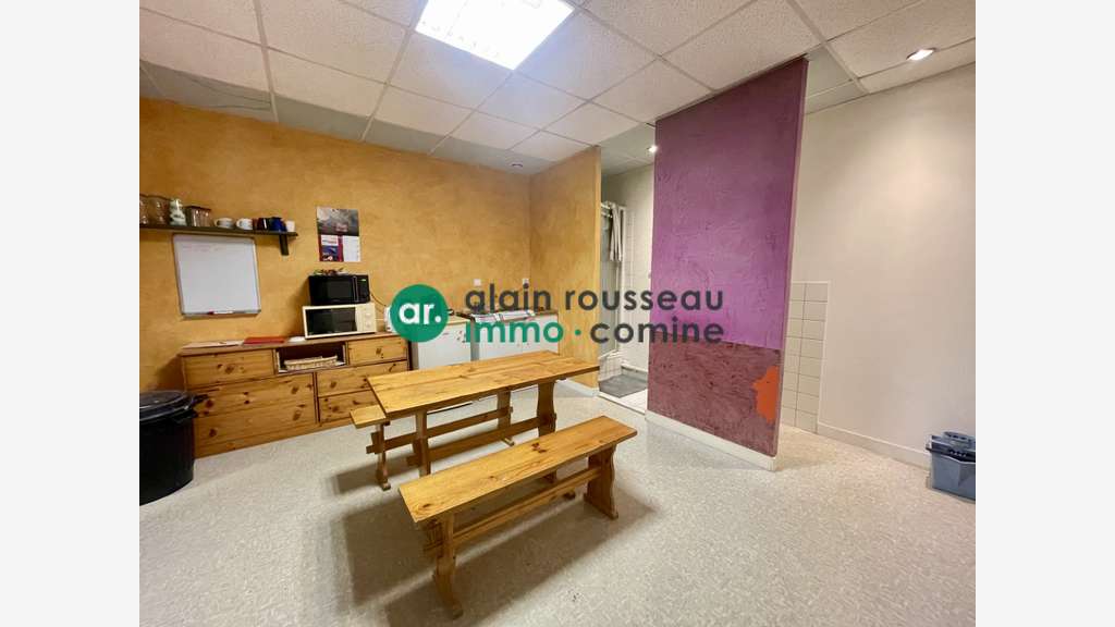 A louer local activité 200m² Saint Sylvain d'Anjou
