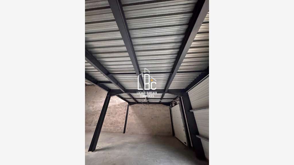 Location local pro 254m² zone d'activités Vertou