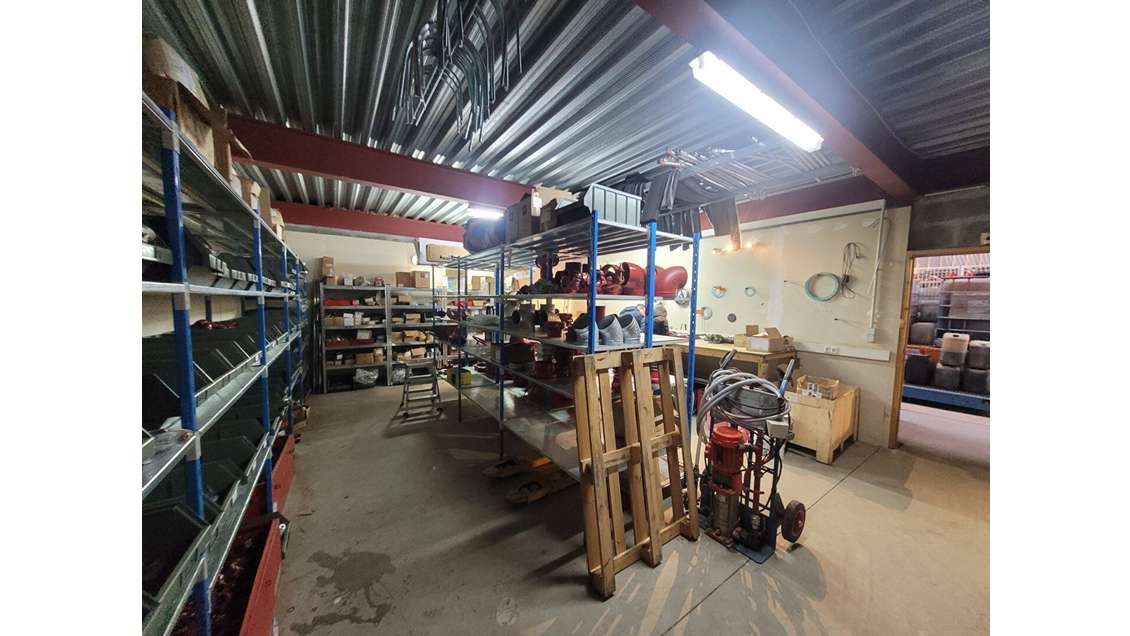 A louer entrepôt 190m² Vertou zone de la Vertonne