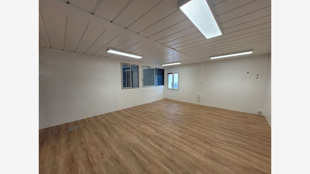 A louer bâtiment d'activité de 1073m² à Vertou