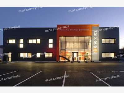 À LOUER - LOCAUX D'ACTIVITÉS - 540 M² - VERTOU