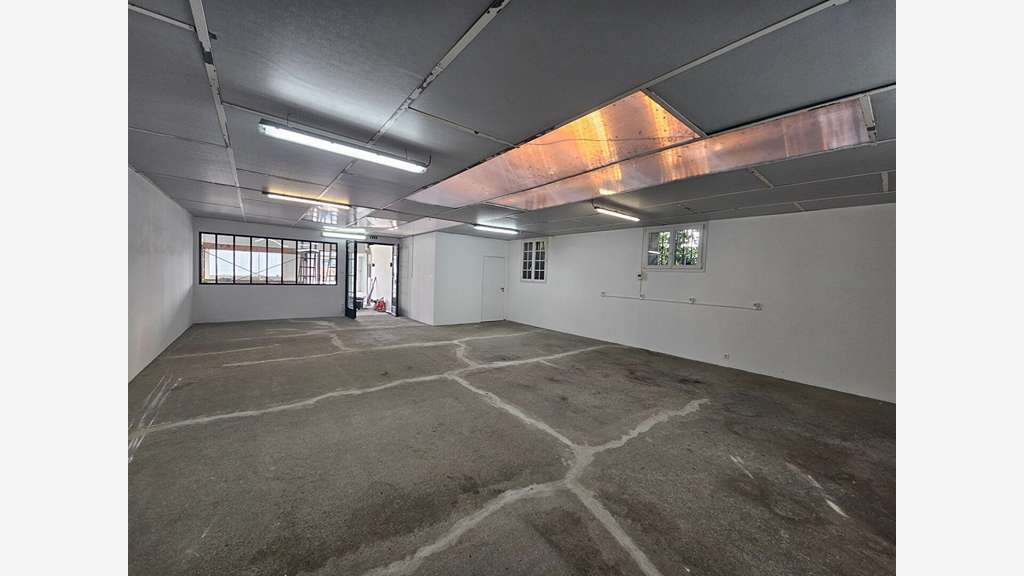A LOUER - VERTOU - 200 m² Local d'activité LA M