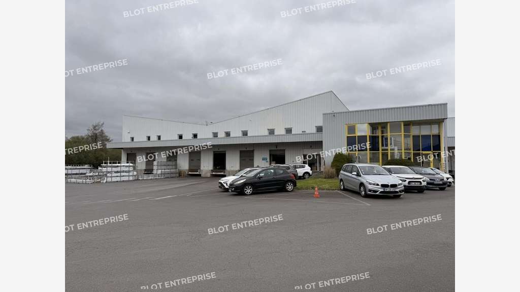 A LOUER EN CO-EXCLUSIVITE - LOCAL D'ACTIVITES -