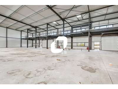 Location Locaux d'activités - Entrepôts à Viarmes