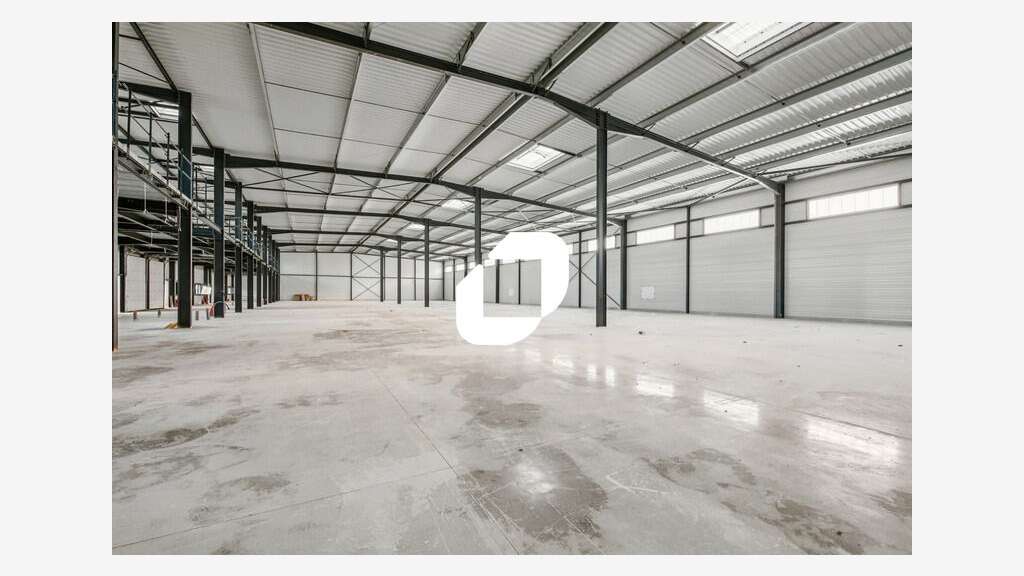 A louer Local d'activité 850m² Viarmes