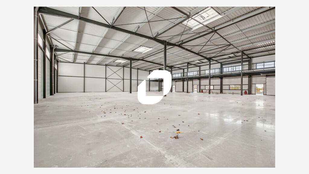 A louer Local d'activité 850m² Viarmes