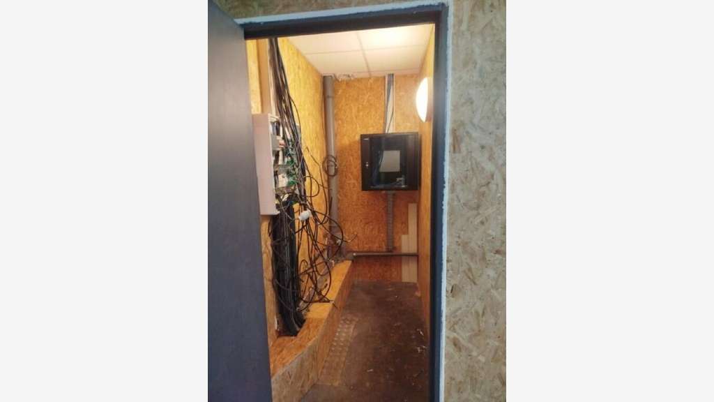 À louer – Local d'activités de 336 m² à Vierzon – 