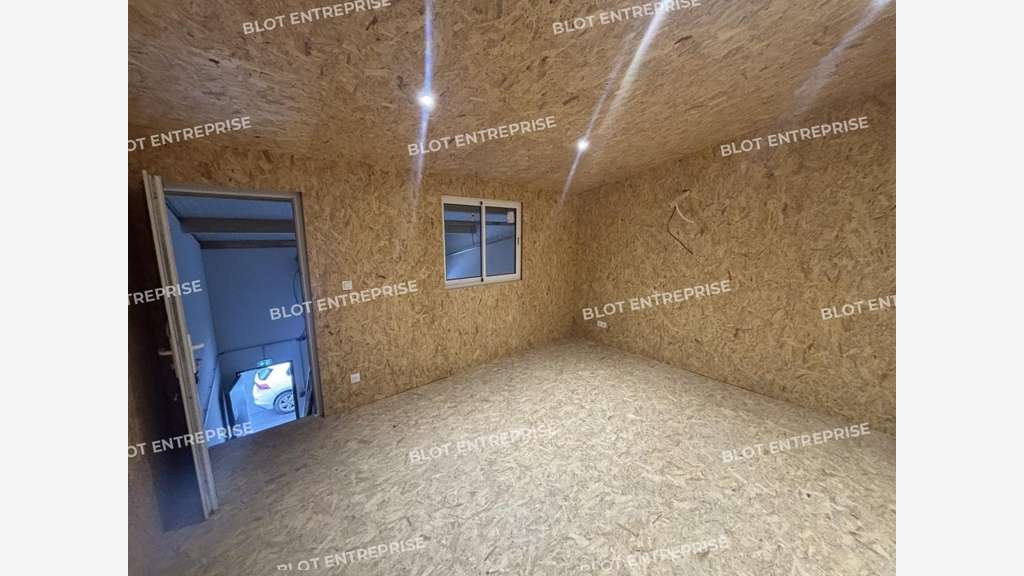 A louer locaux stockage 45m² à Vigneux-de-Bretagne