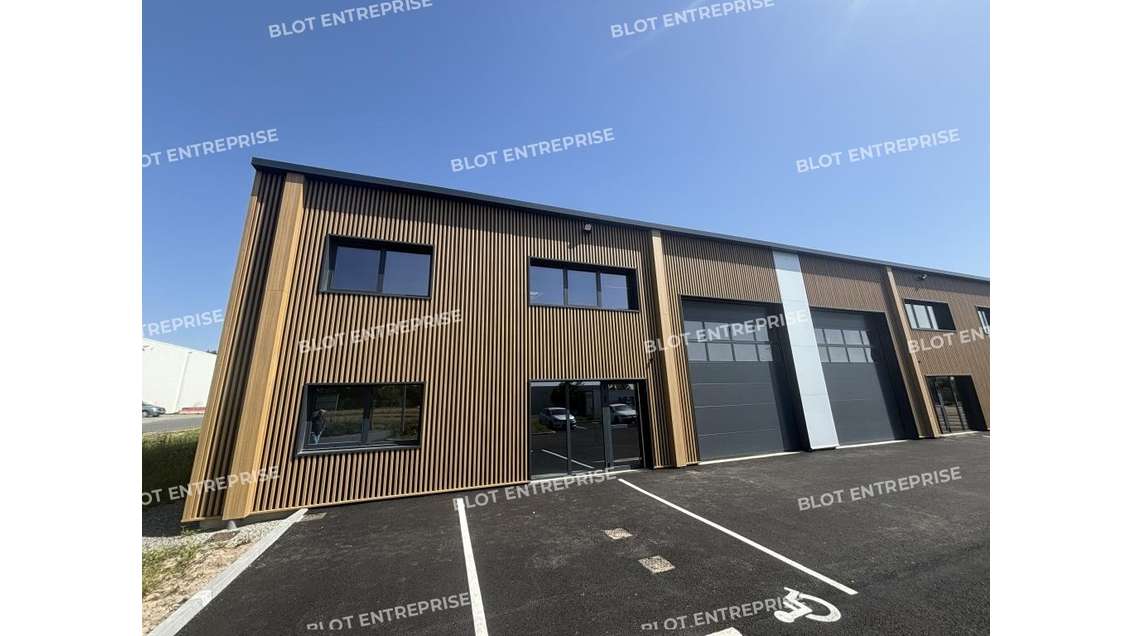 Loue locaux d'activités 351m² Vigneux de Bretagne