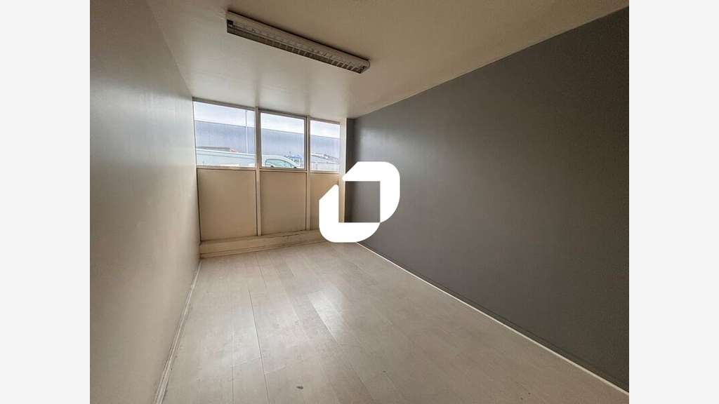 A louer Local d'activité 282m² Villabe