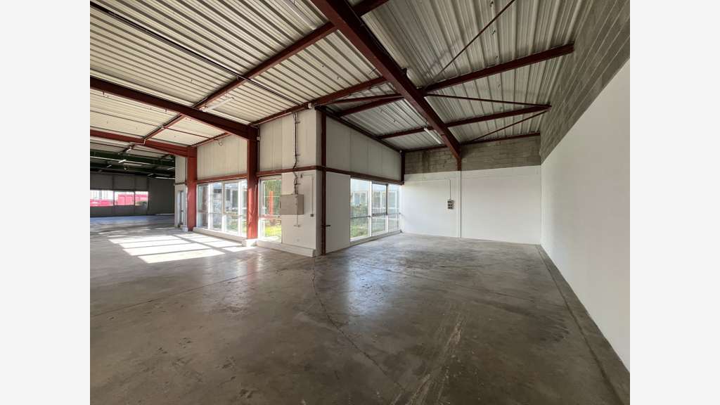 Local d'activité 650m² à louer Villebon-sur-Yvette
