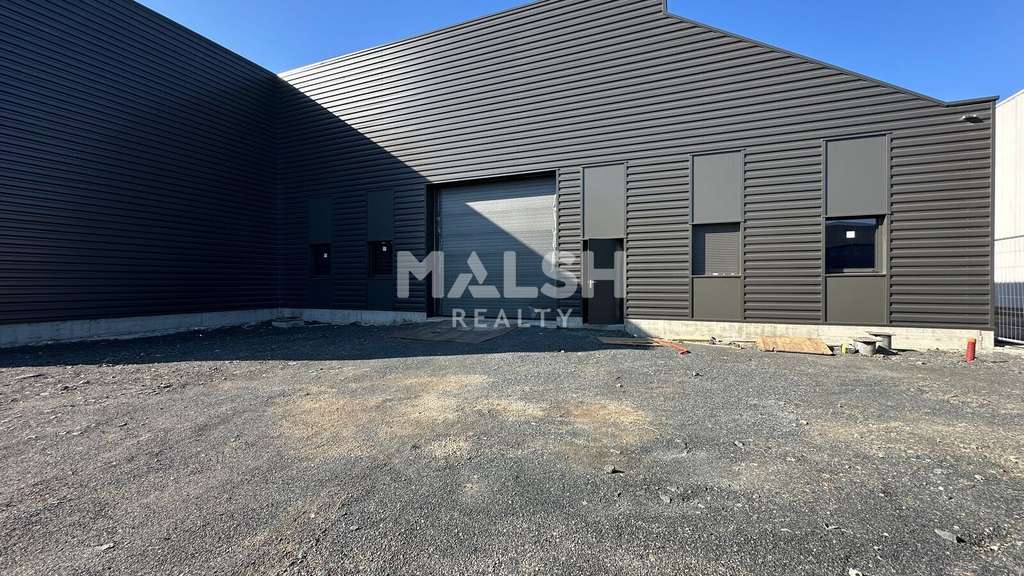 Loue local d'activités 542m² à Villefranche/Saône