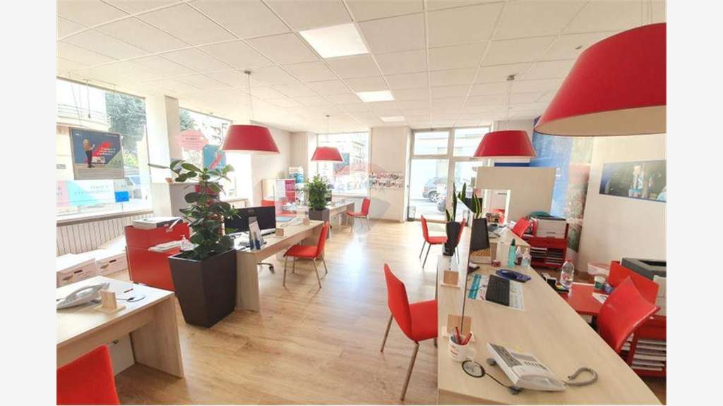 A louer bureau 130m² centre Villefranche-s/Saône