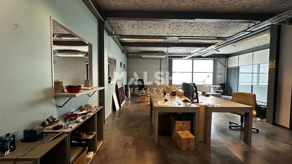 Loue local d'activités 870m² à Villefranche/Saône