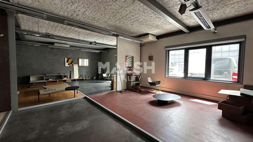 Loue local d'activités 870m² à Villefranche/Saône