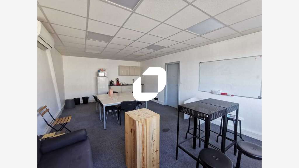 A louer Local d'activité 795m² Villejuif