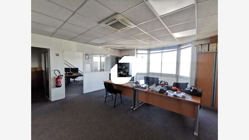 A louer Local d'activité 795m² Villejuif