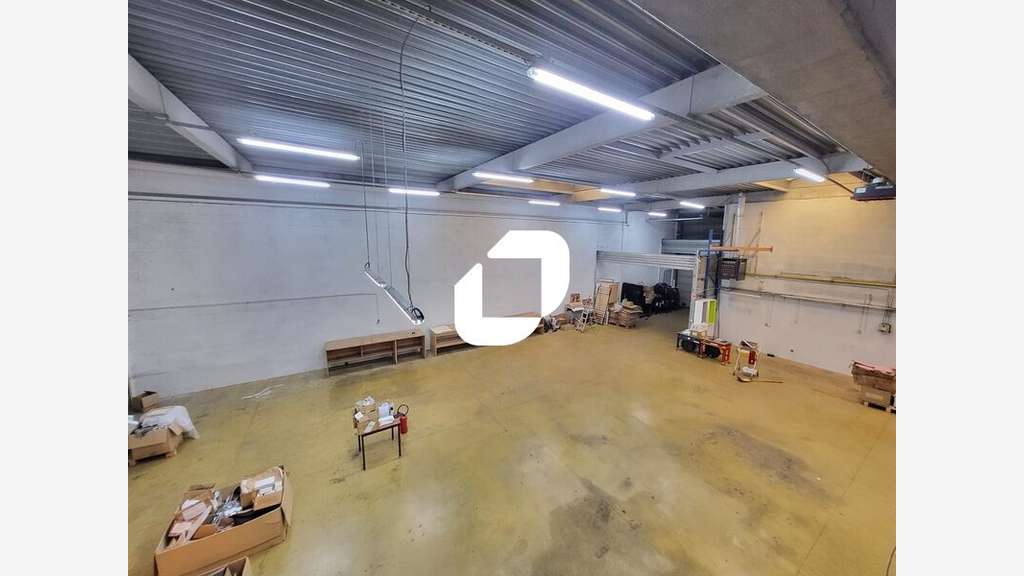 A louer Local d'activité 852m² Villejuif