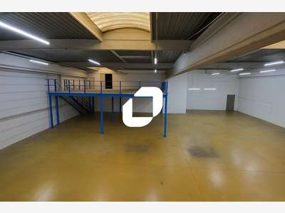 A louer Local d'activité 852m² Villejuif
