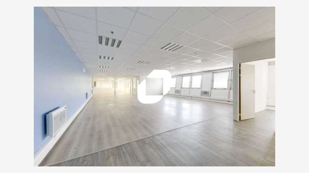 A louer Local d'activité 2760m² Villejust