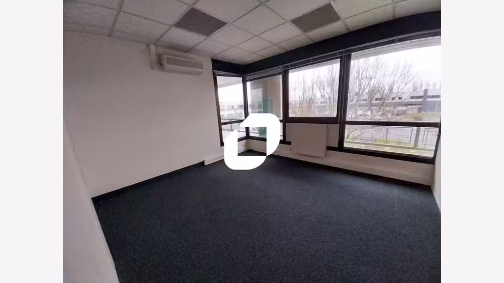 A louer Local d'activité 1235m² Villejust