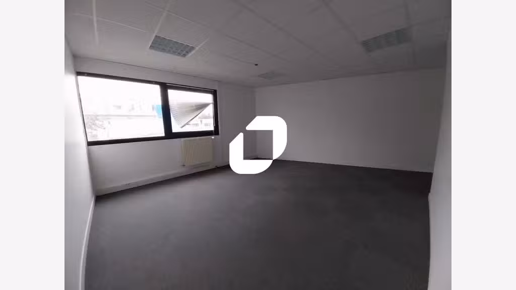 A louer Local d'activité 1235m² Villejust