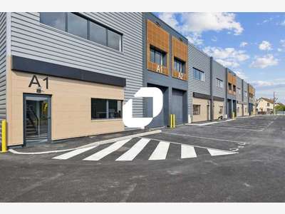 A Villemoisson-sur-Orge, a proximité de l'autorout