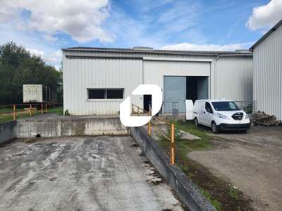 Location Locaux d'activités - Entrepôts à Villenave-d'Ornon