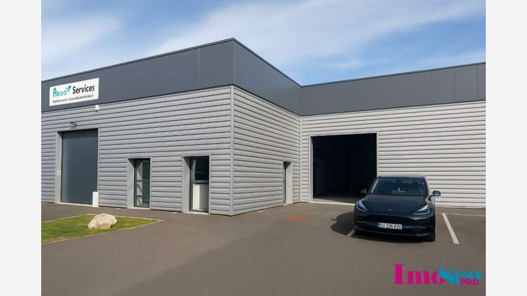 Entrepôt 260m² à louer à Villenave-d'Ornon