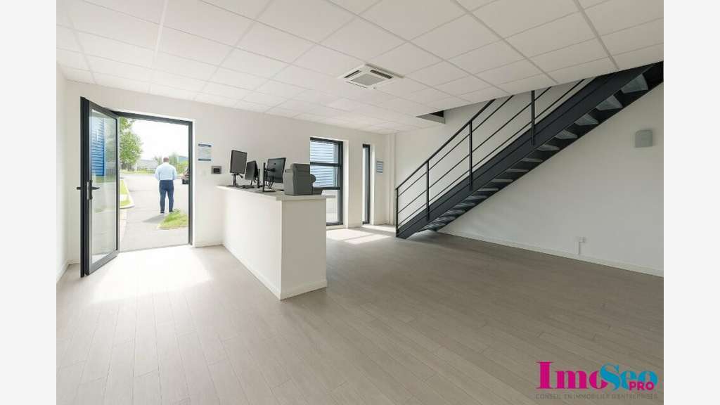 Entrepôt 260m² à louer à Villenave-d'Ornon