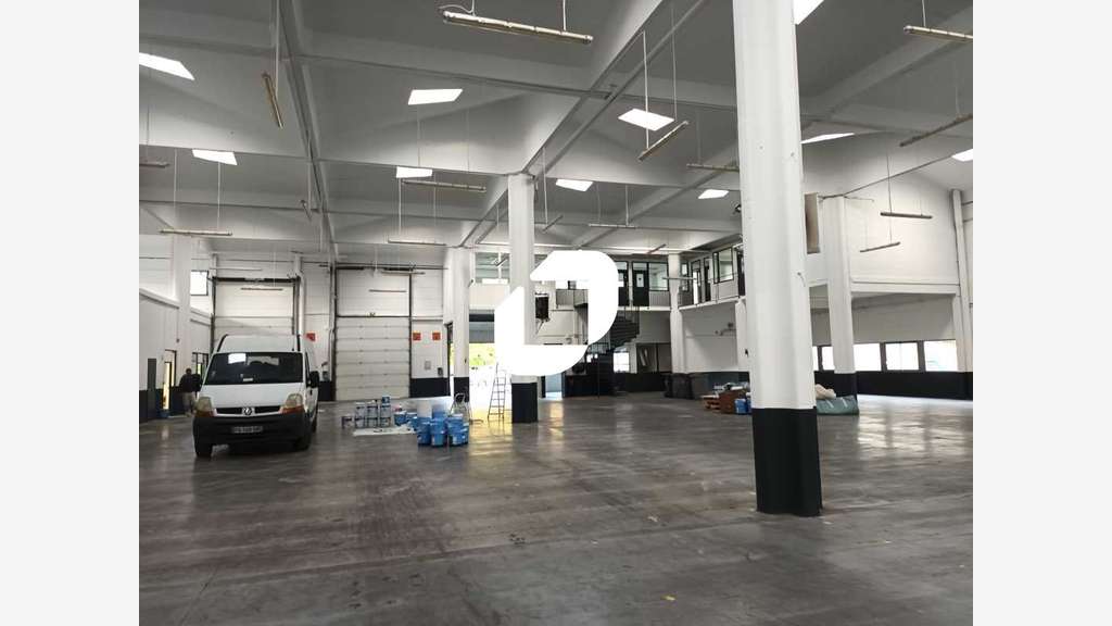 A louer Local d'activité 3888m² Villeneuve d'ascq