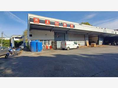 À louer local 1500m² à Villeneuve-la-Garenne A86