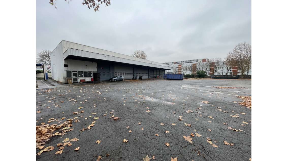 Loue local d'activité 1460m² Villeneuve-la-Garenne