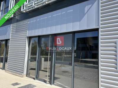 A louer local 620m² à Villeneuve les Avignon