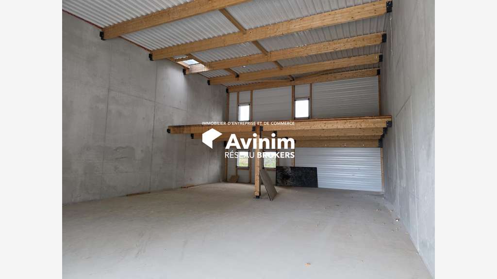 Loue local de 226,95m² à Villeneuve-lès-Maguelone