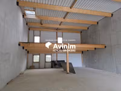 Loue local de 226,95m² à Villeneuve-lès-Maguelone