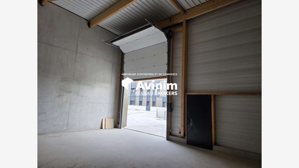 Loue local de 226,95m² à Villeneuve-lès-Maguelone