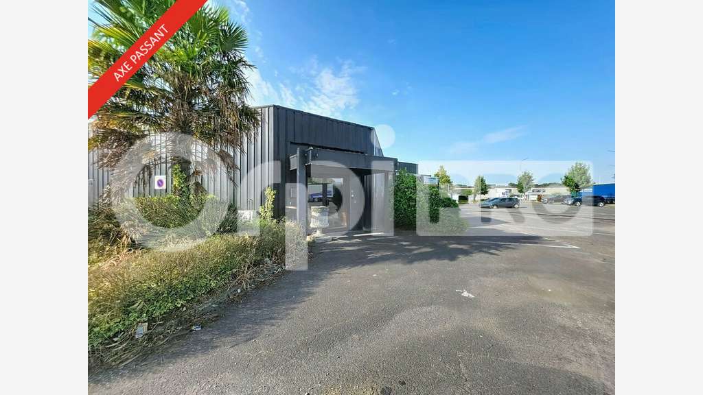 Loue local d'activité 370m² Villeneuve-St-Germain