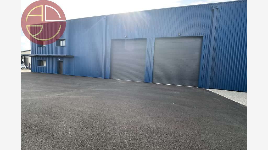 Location entrepôt 730m² à Villeneuve-Tolosane