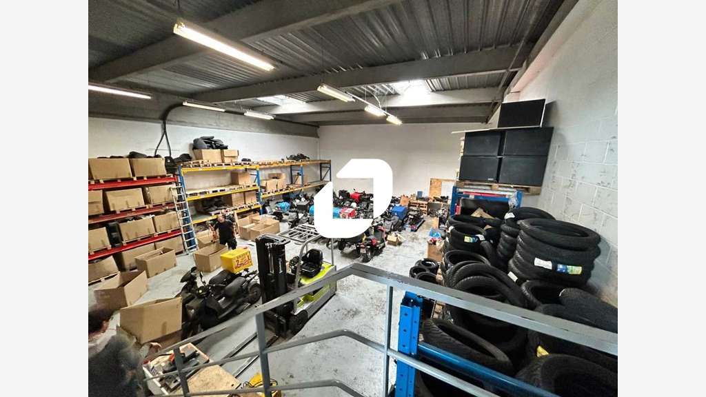 A louer Local d'activité 288m² Villepinte