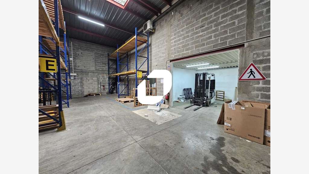 A louer Local d'activité 627m² Villepinte