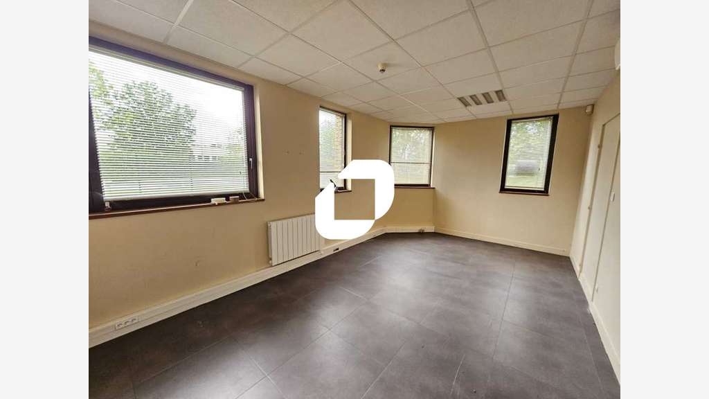 A louer Local d'activité 627m² Villepinte