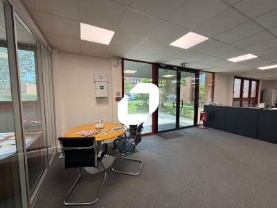 A louer Local d'activité 365m² Villepinte