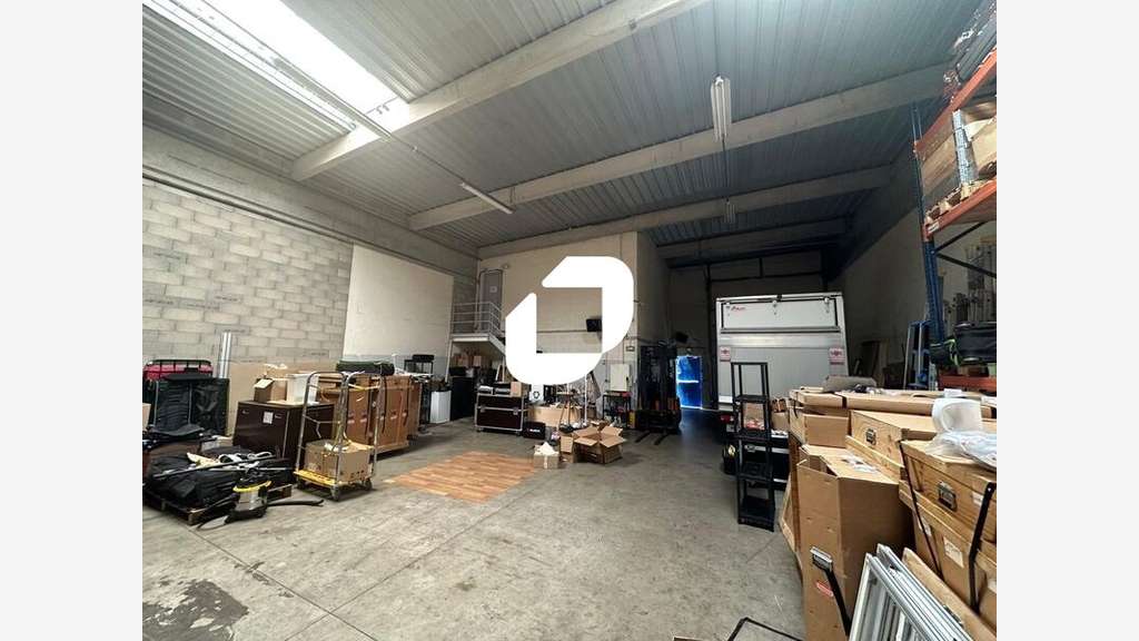 A louer Local d'activité 288m² Villepinte