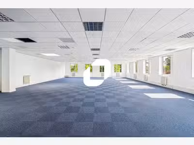 A louer Local d'activité 550m² Villepinte