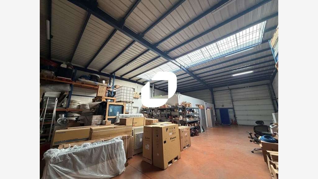 A louer Local d'activité 250m² Villepinte