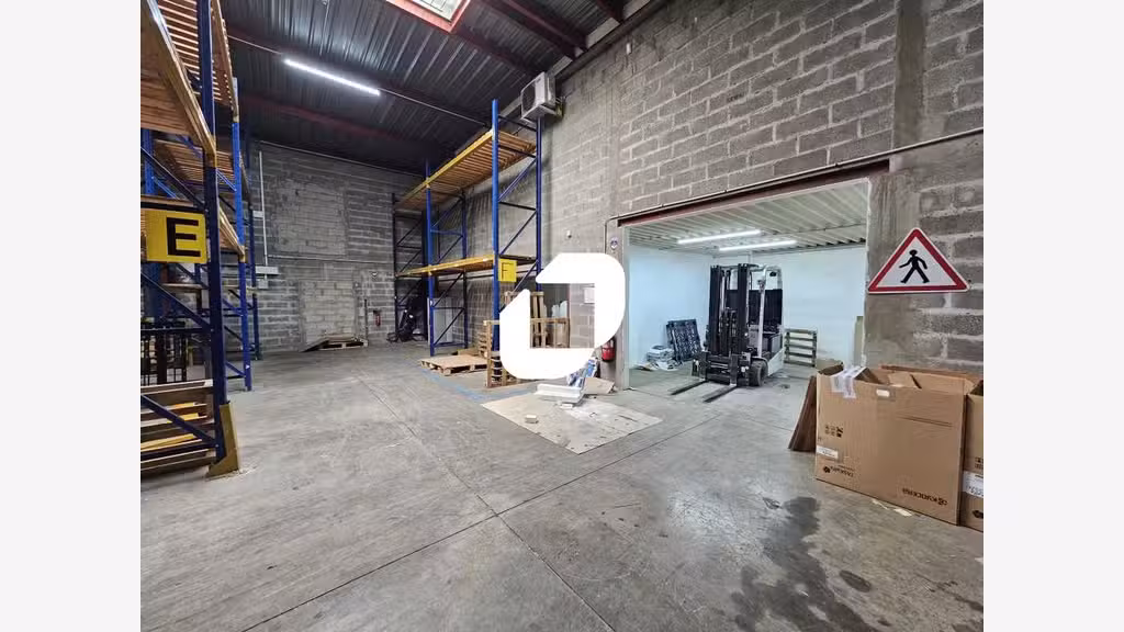 A louer Local d'activité 627m² Villepinte